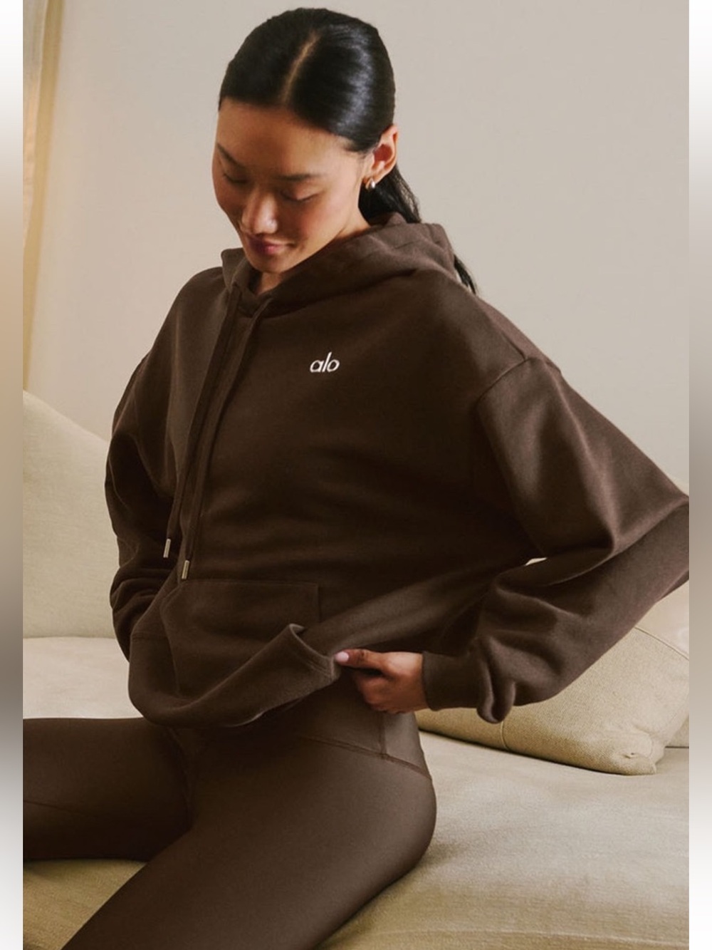 Alo yoga chocolate brown accolade hoodie